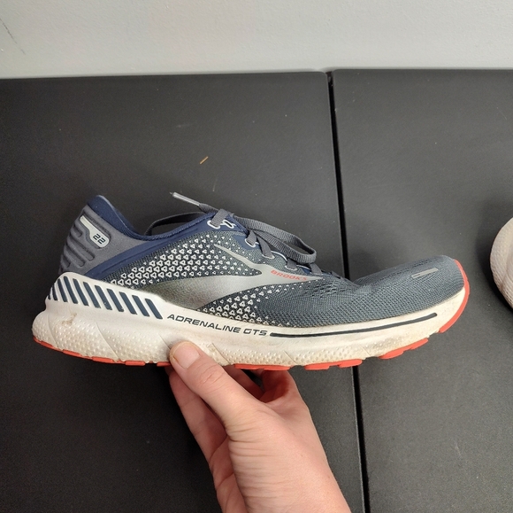 Brooks Adrenaline GTS 22 Men's Size 8.5 Wide 2E Running Shoes - Picture 6 of 9